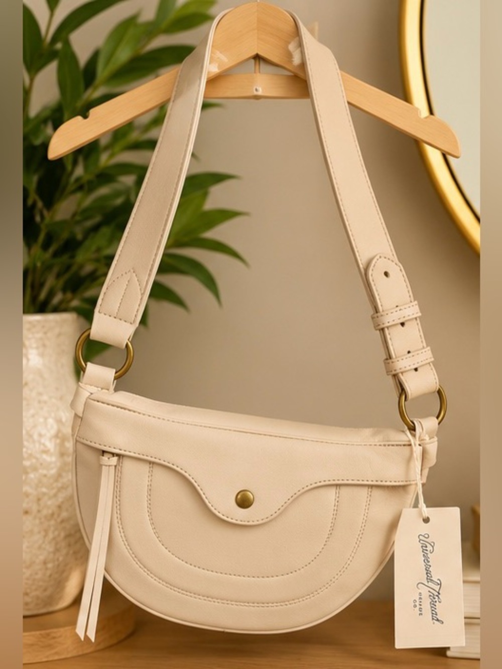NWT Universal Thread Convertible Crossbody Waist Belt Bag Cream